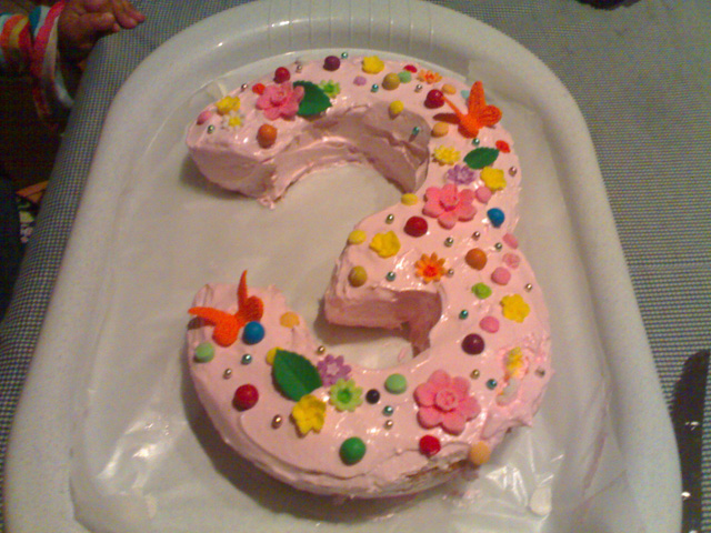 9. 3 year birthday cake