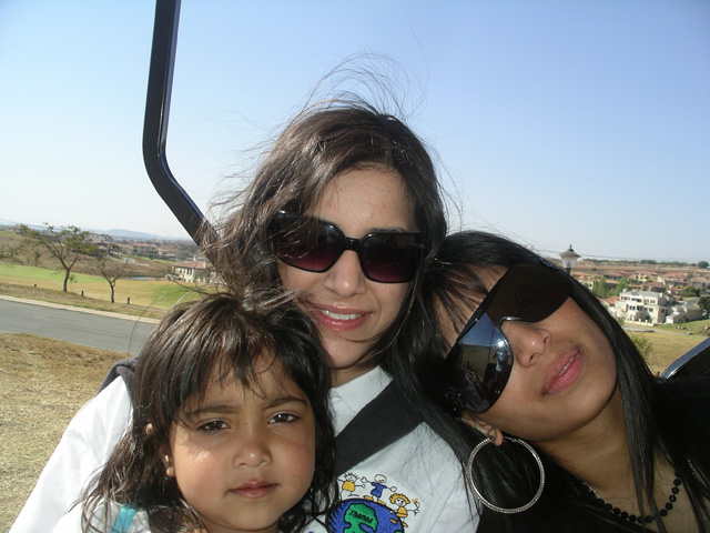 47.Thanaa & her aunts